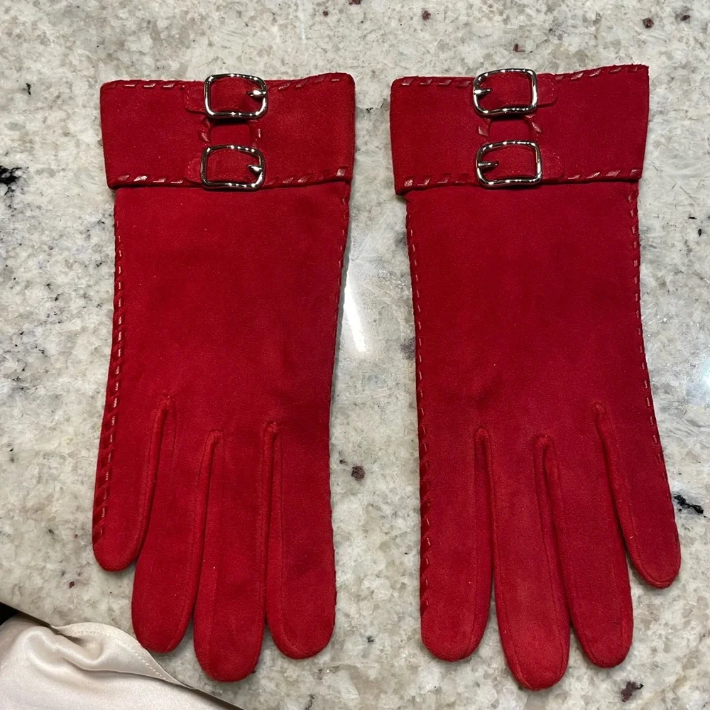 COACH RED Suede Gloves Silk Lined Size 8